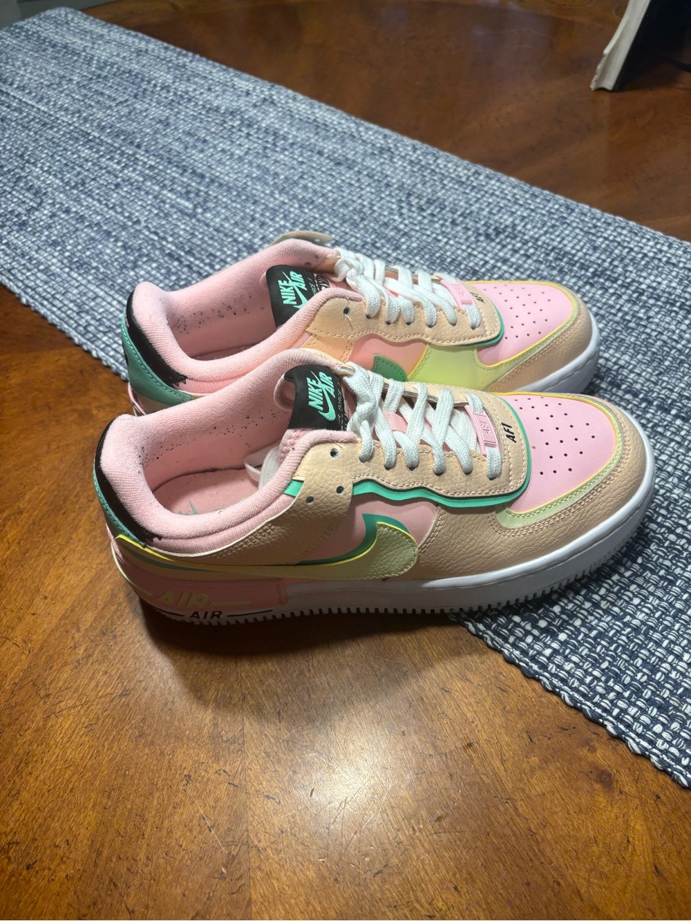 (Women) Nike Air Force 1 Shadow 'Arctic Punch Barely Volt Sz 8.5 NWOT - Picture 4 of 11
